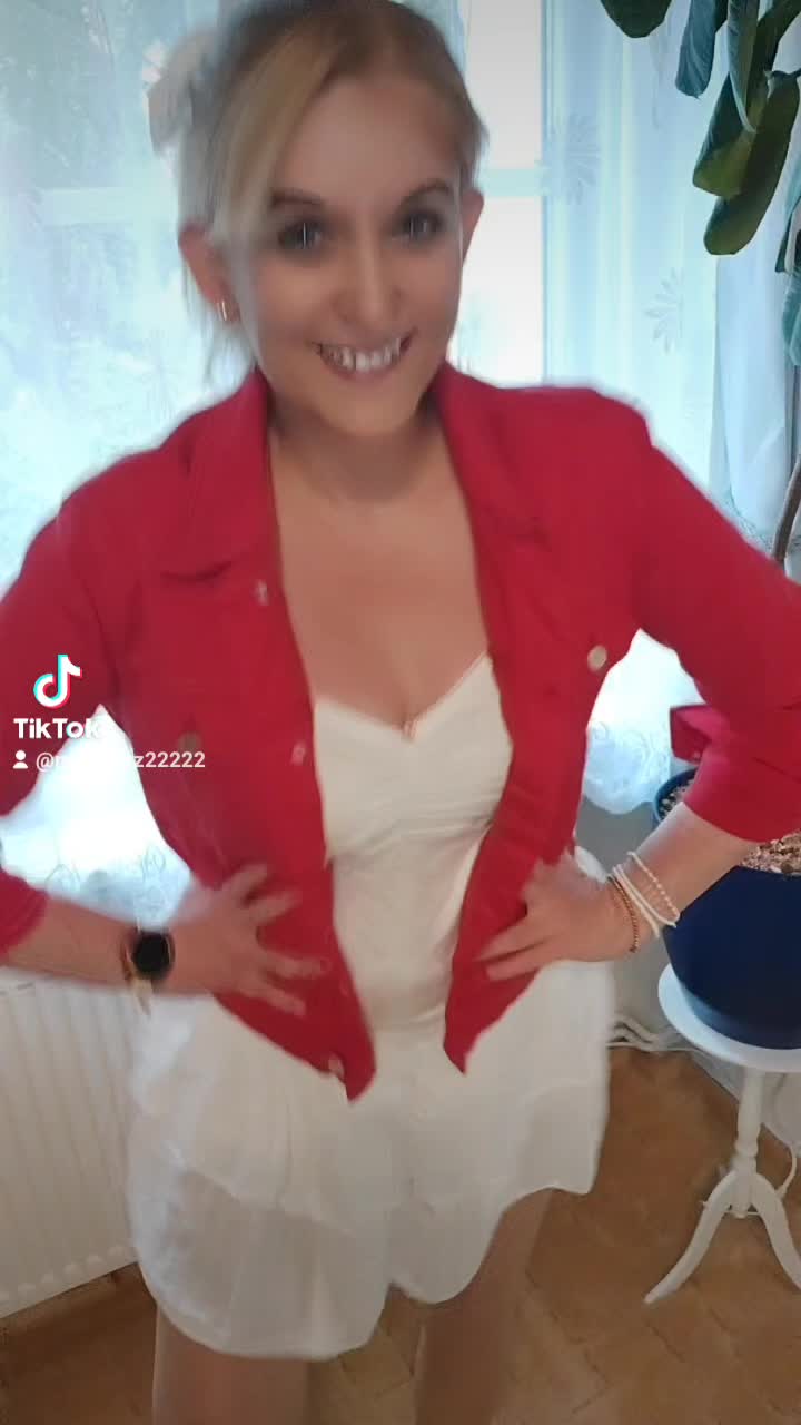 @moni