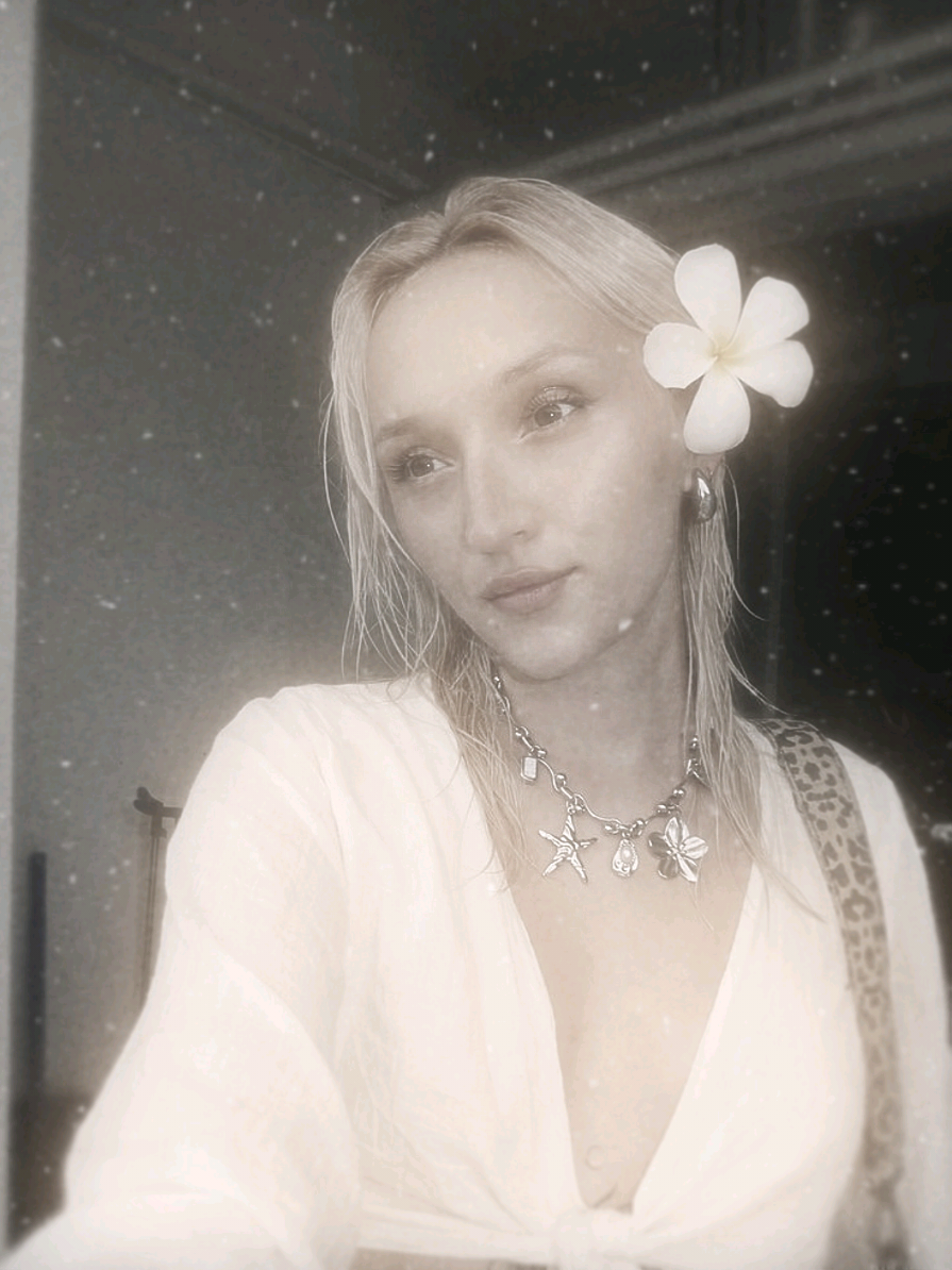 @𝐍𝐈𝐊𝐀𝐀⋆˚𝜗𝜚˚⋆