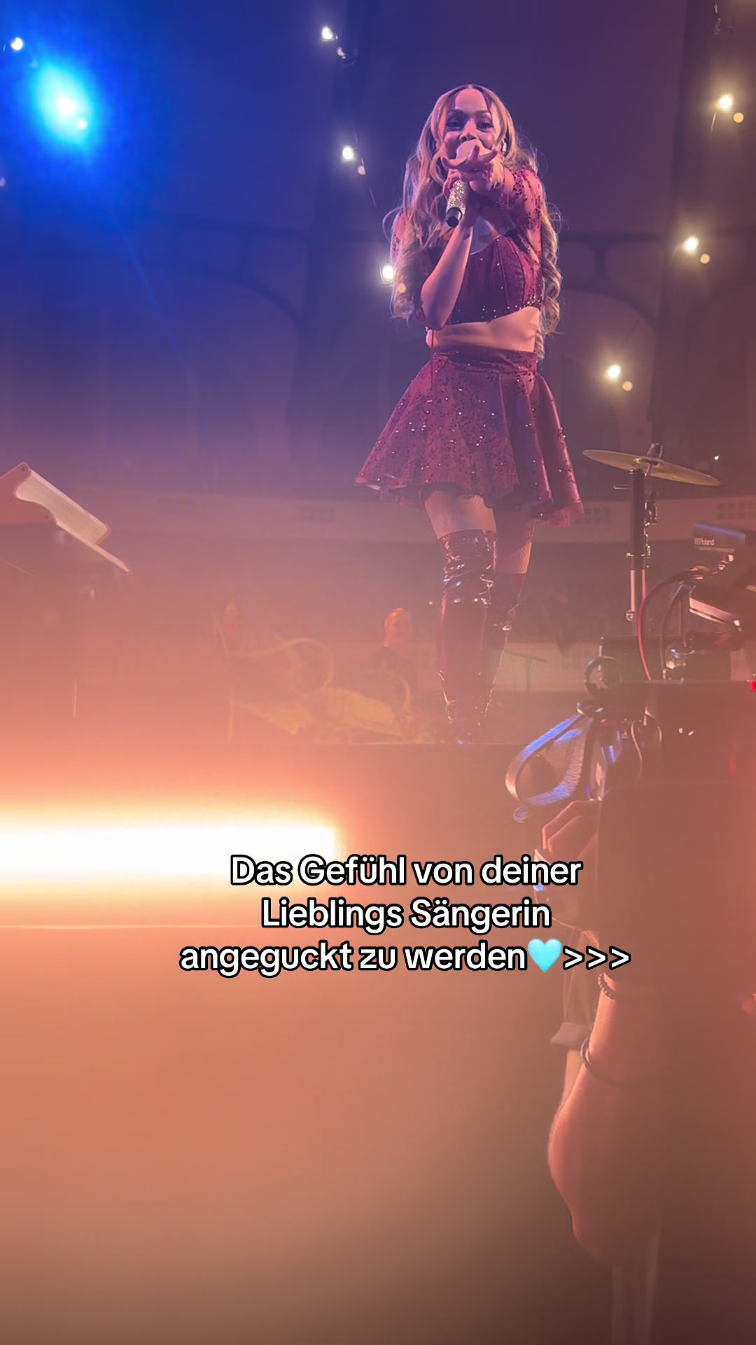 @𝐌𝐢𝐚 (𝐅𝐚𝐧𝐩𝐚𝐠𝐞)ྀི