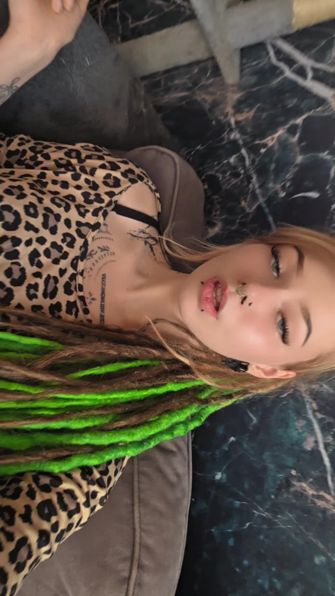 @toni_flowDark