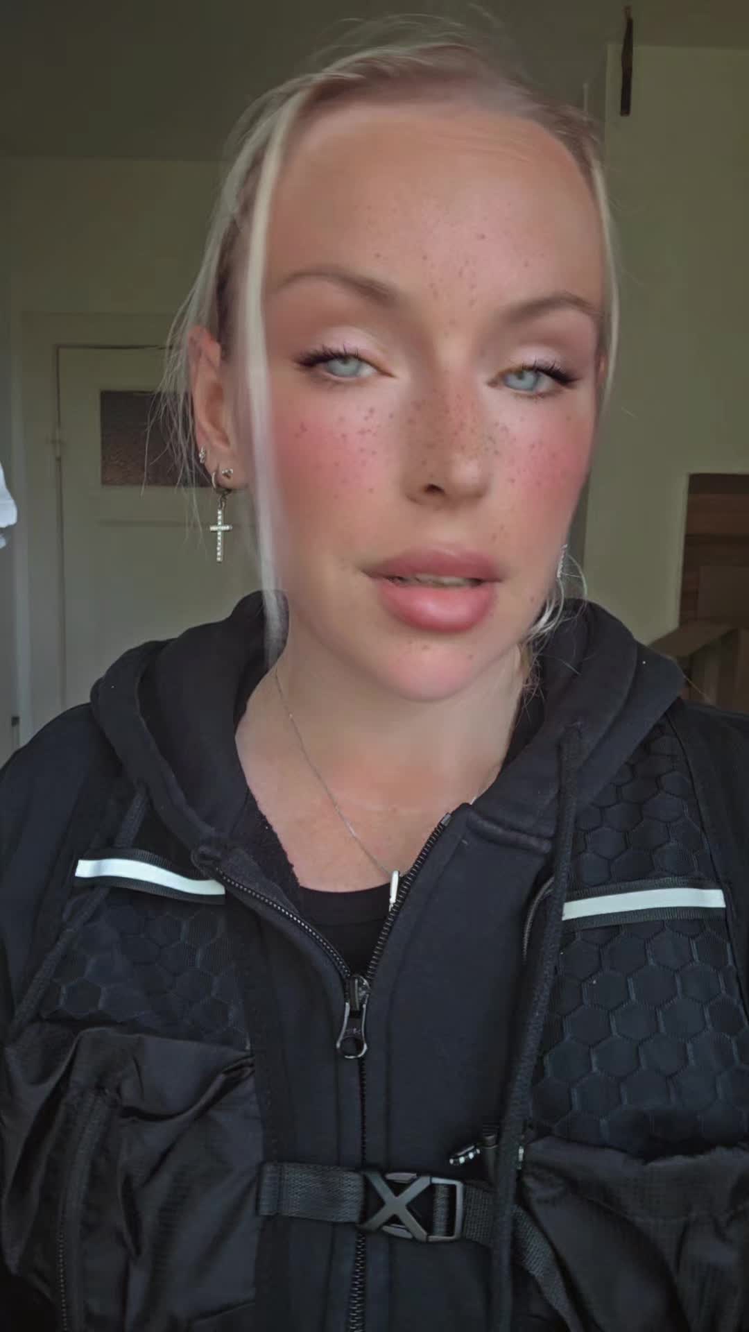 @Mileylon