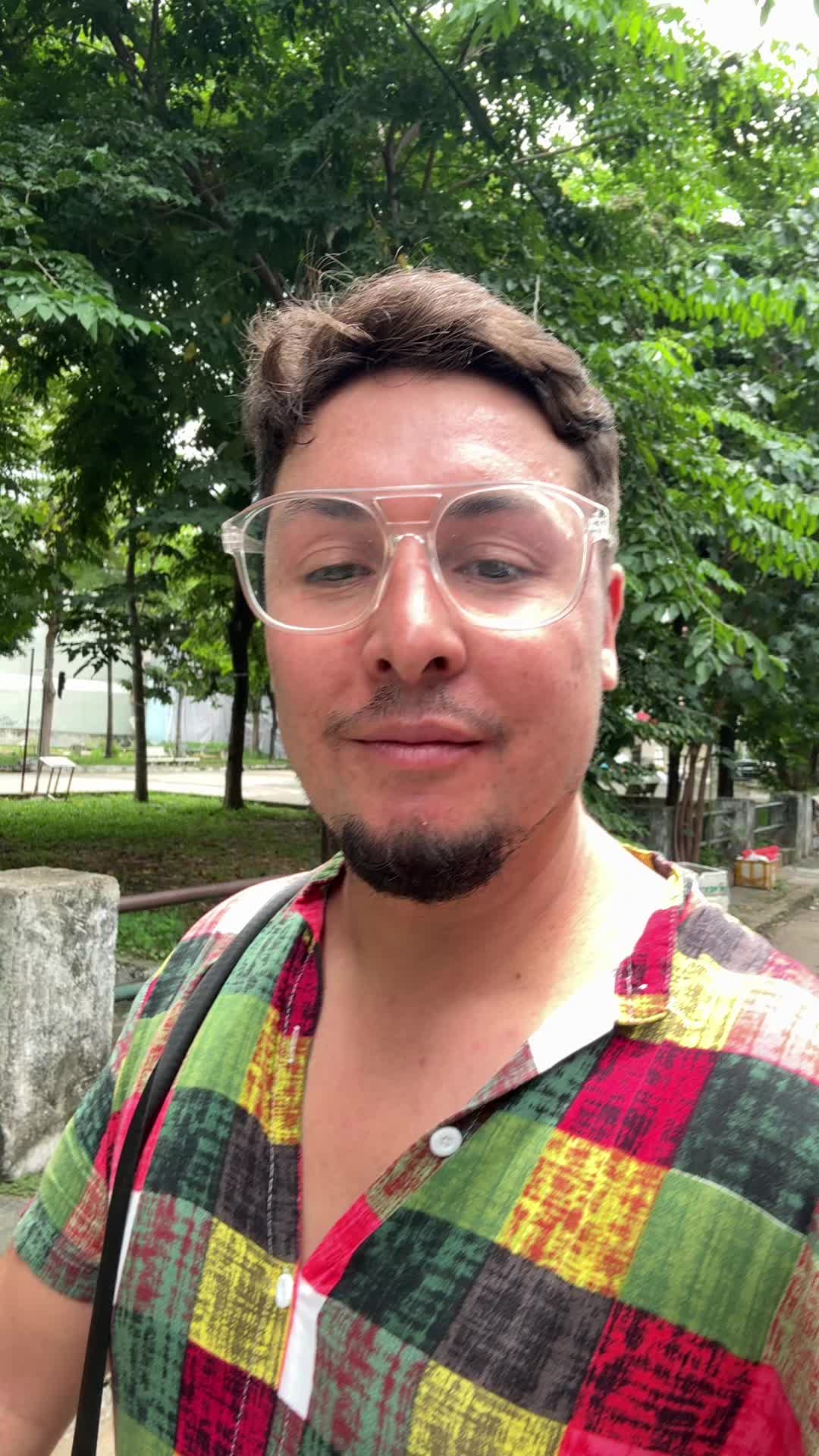 @Le&oacute;nLak