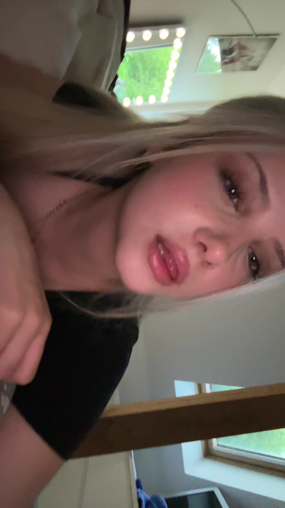 @Laura
