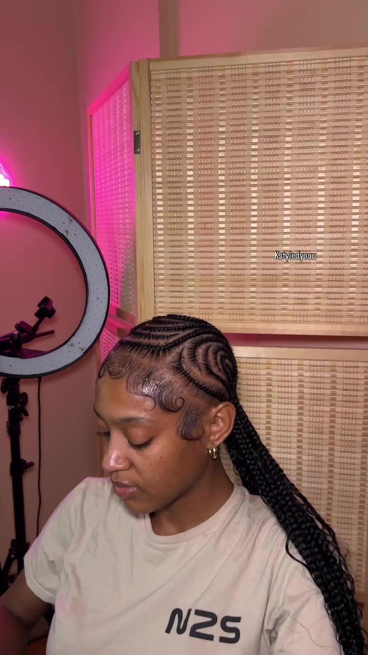 @The Hair Wizz