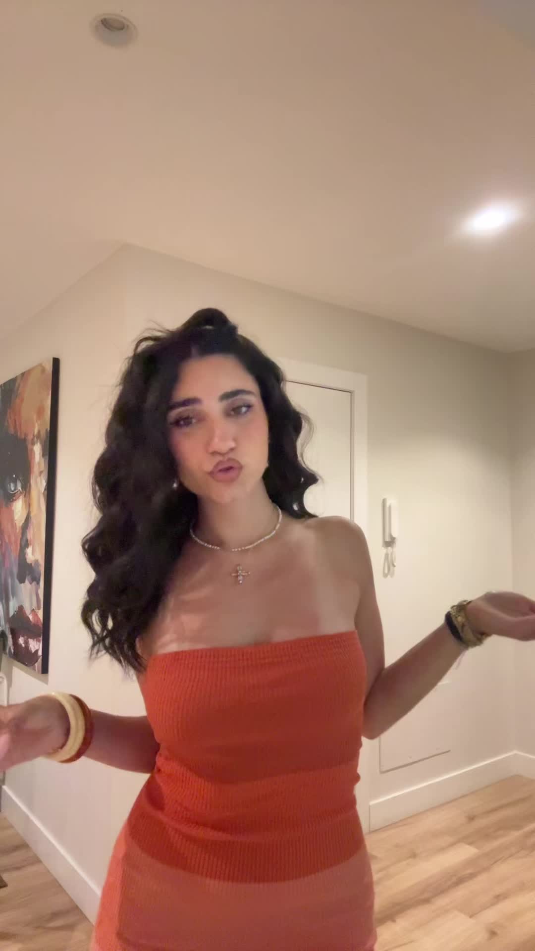 @elena
