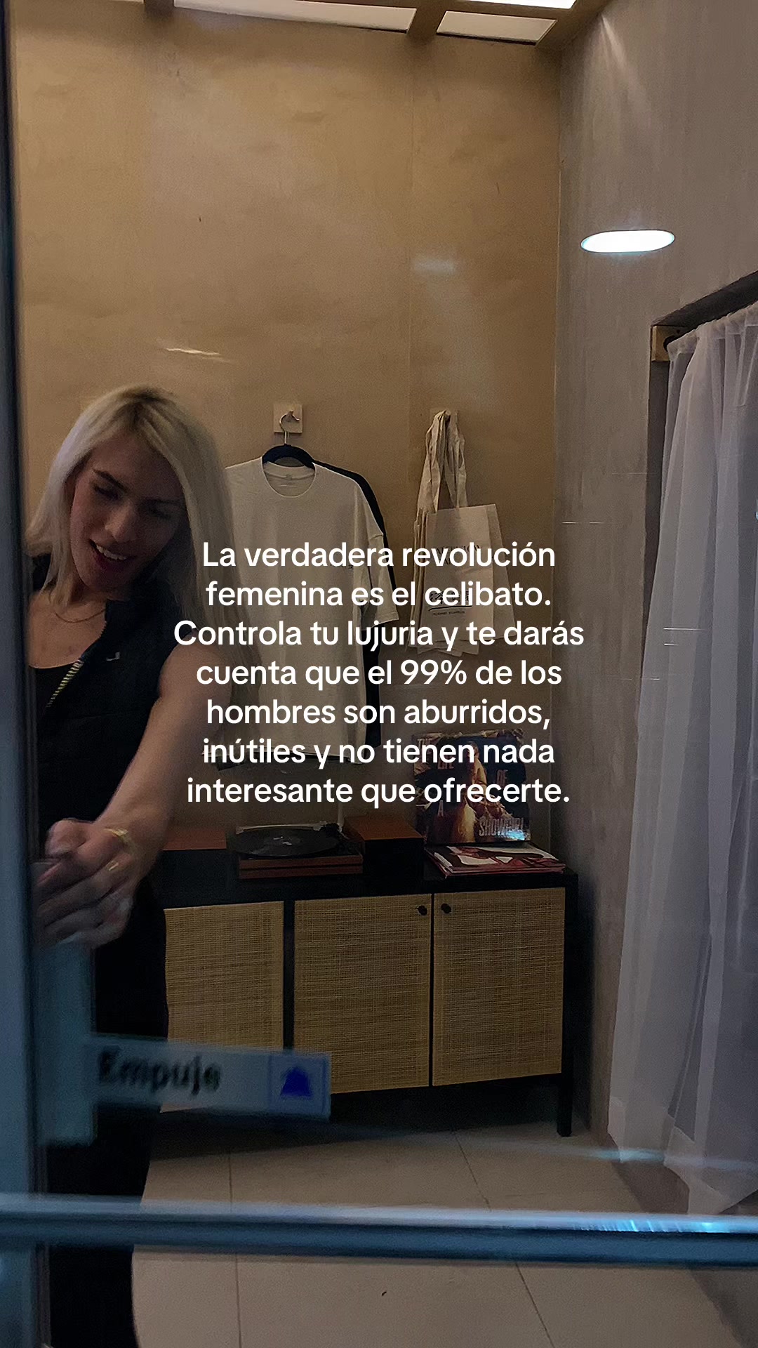 @Artemisrockefeller