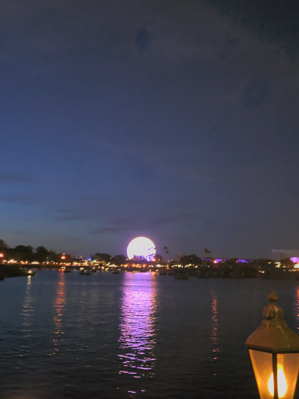 @Disneyparcs Herv&eacute;