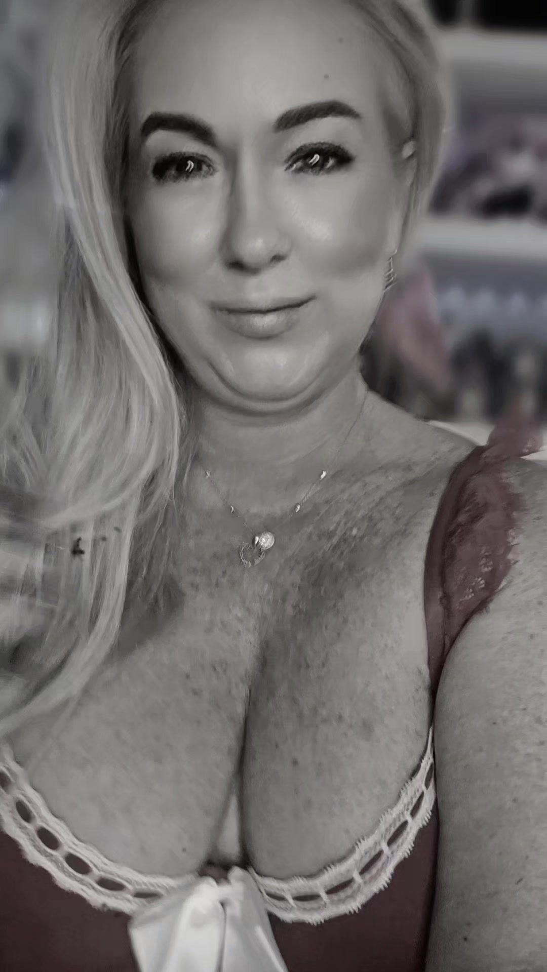 @Tonyaland12/naughtytonya12