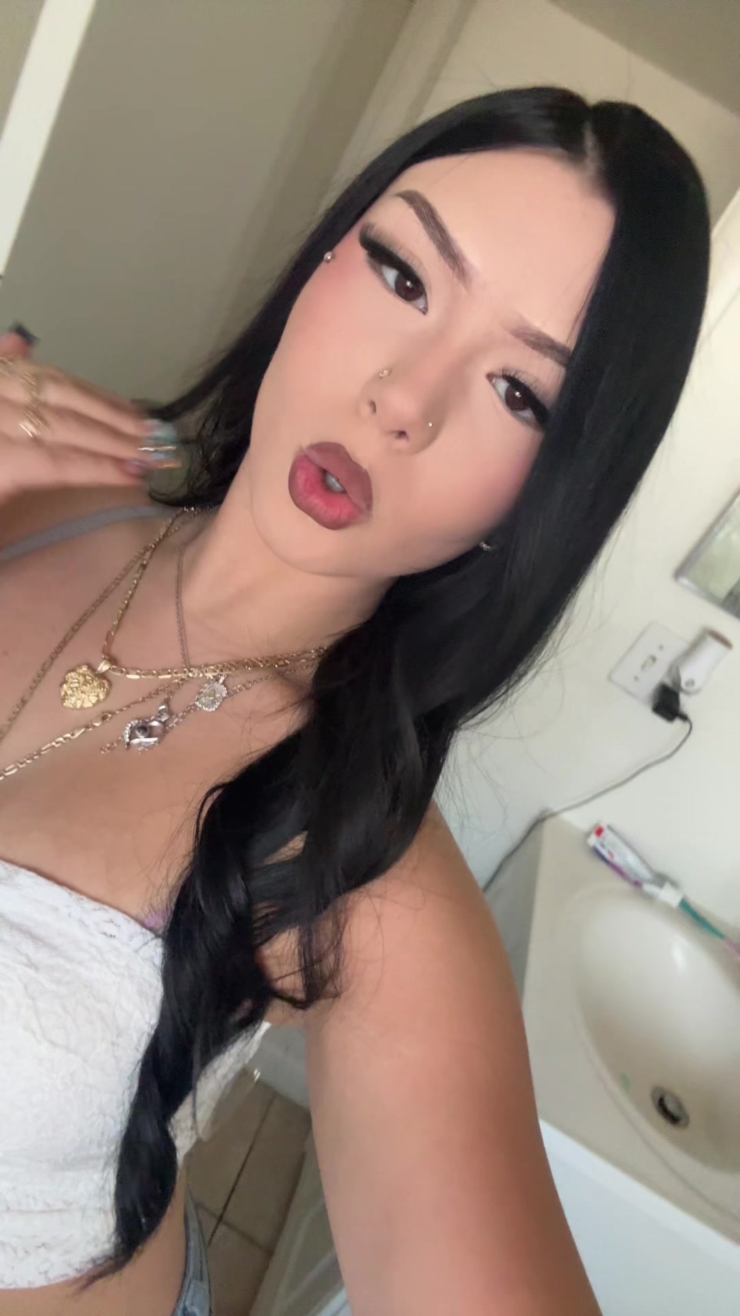 @𝐌𝐚𝐫𝐭𝐡𝐚𝐥𝐲𝐧𝐧❦ꨄ