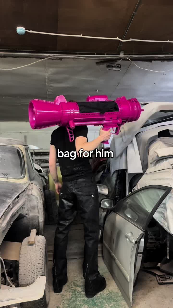 @pavel levín