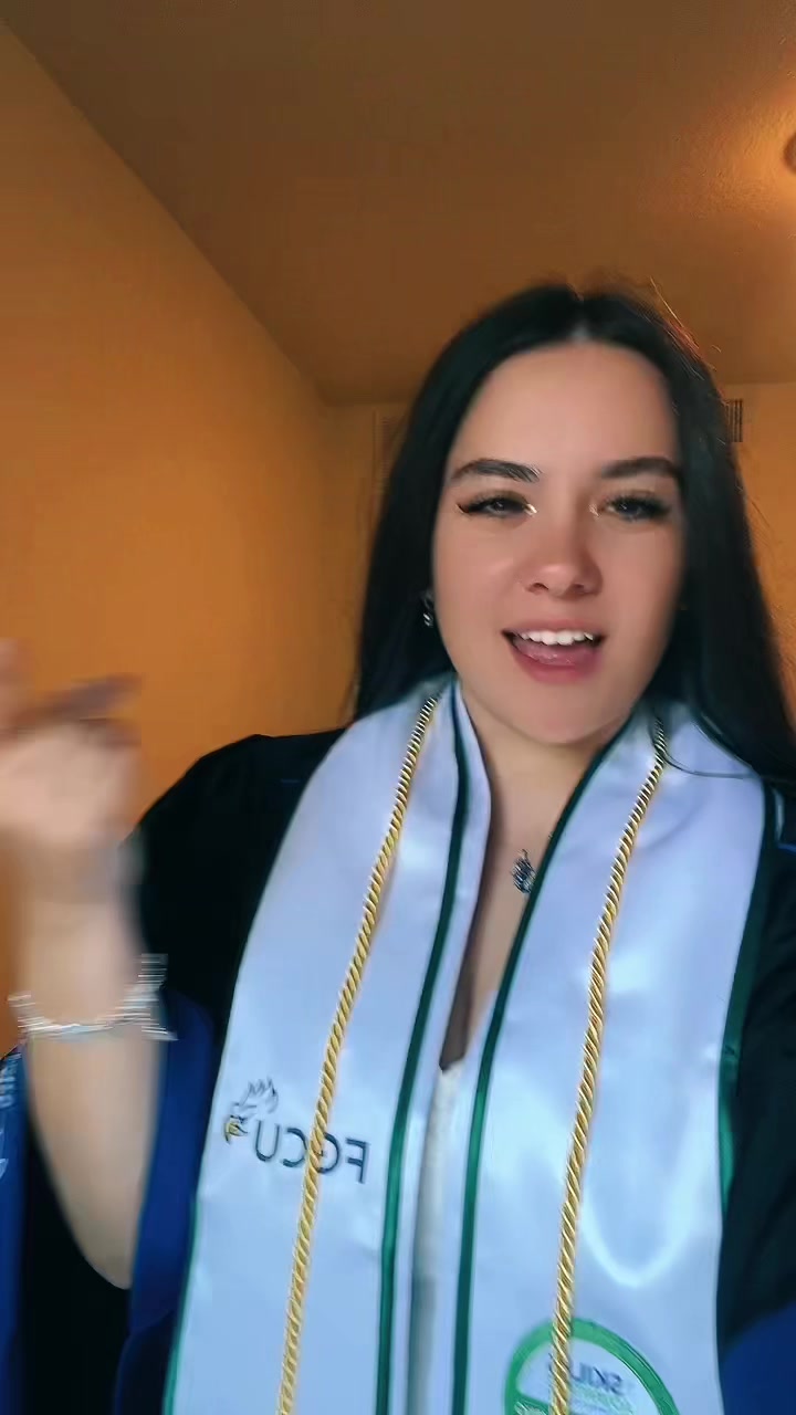 @Kirsten😅🤤
