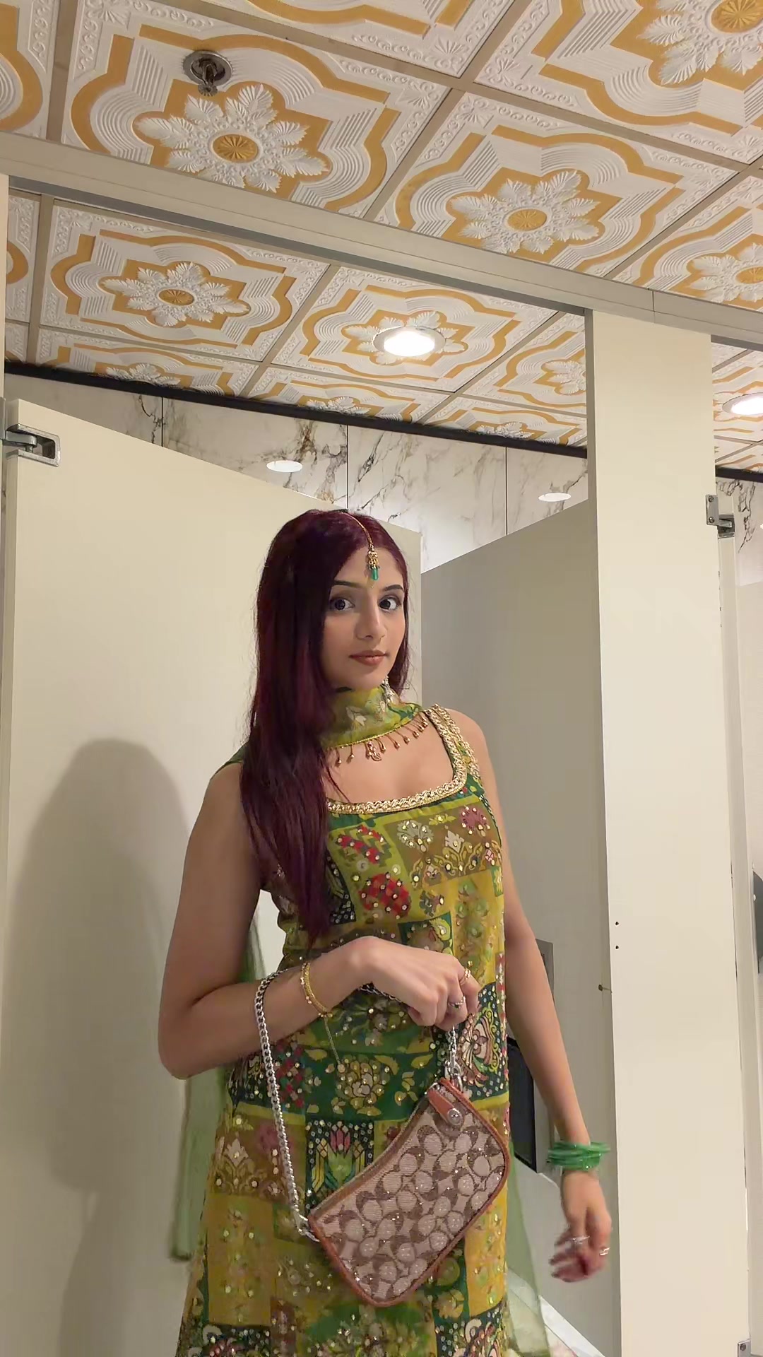@wiziana.