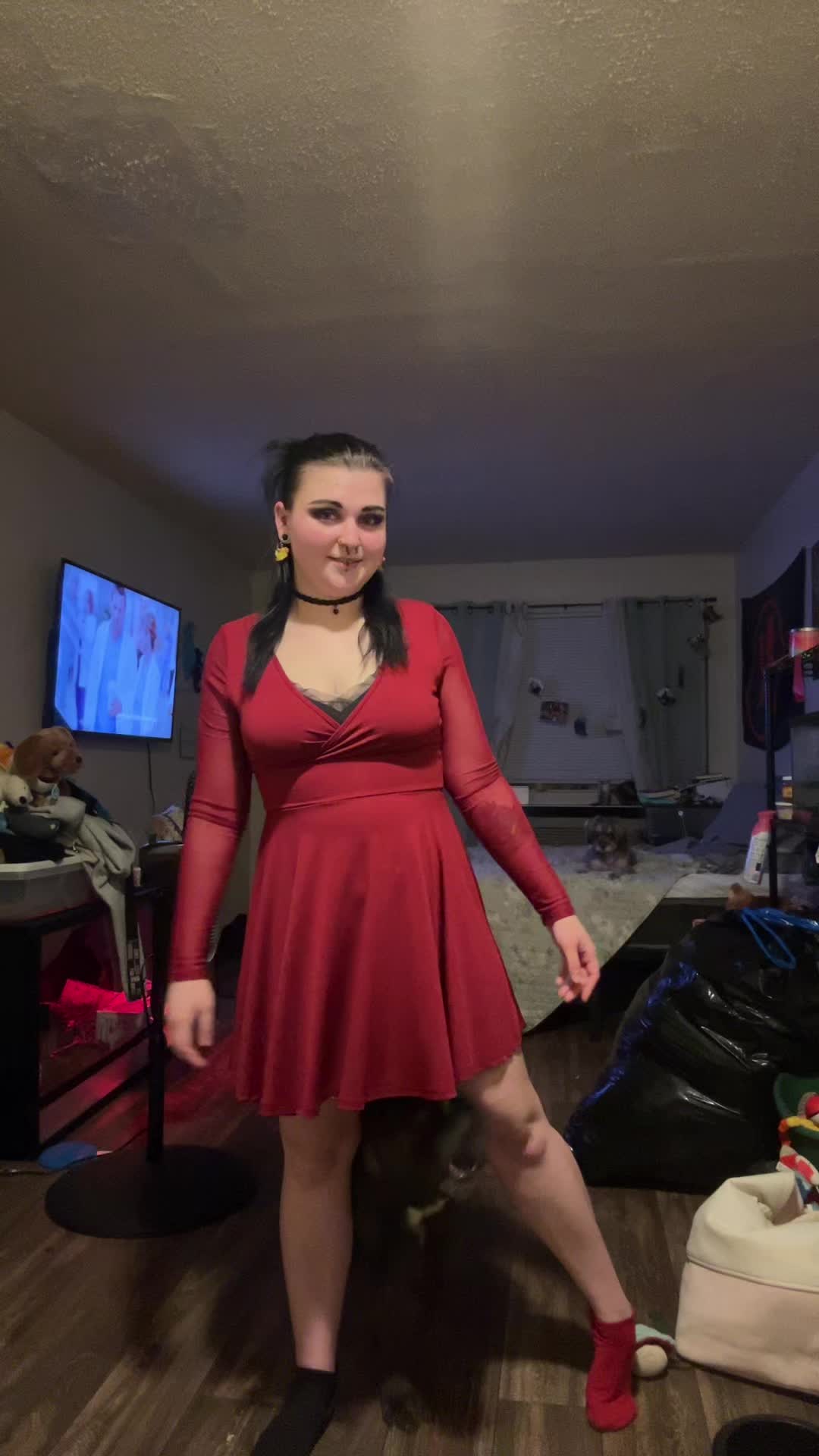 @hauntinglyradgirl