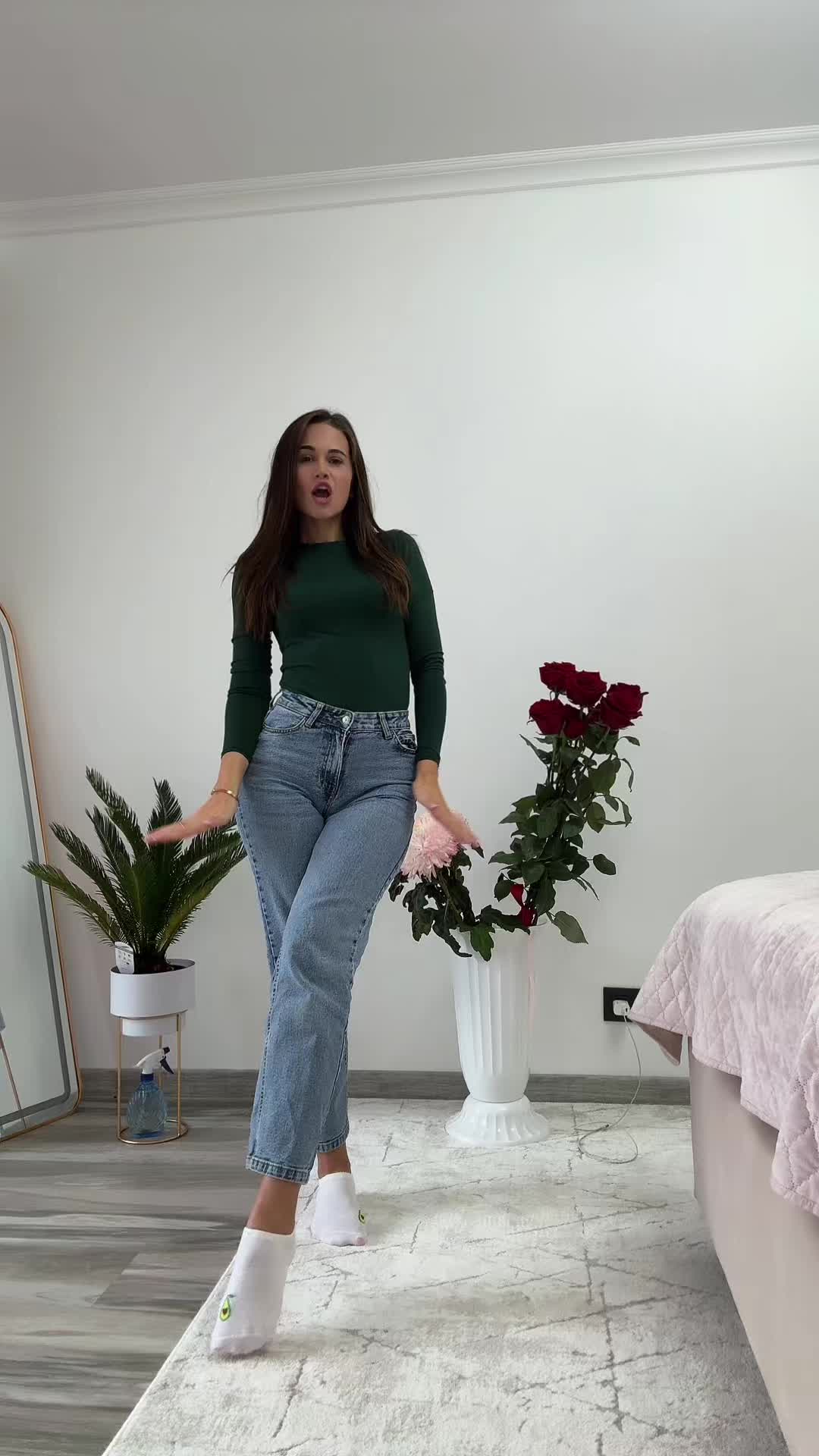 @Ella