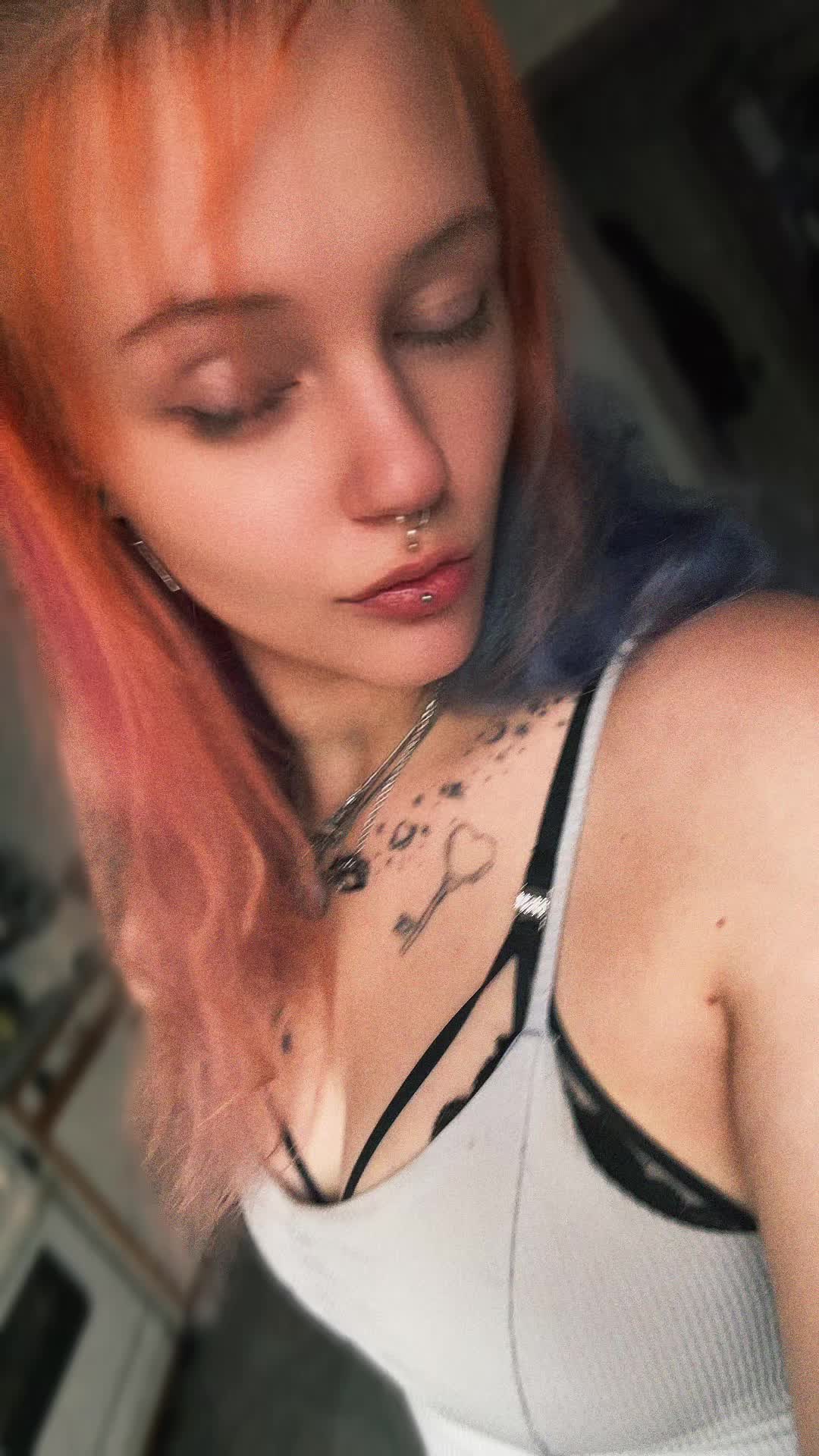 @👽Alien🧪Poison-🧙🏼&zwj;♀️Witch🌙