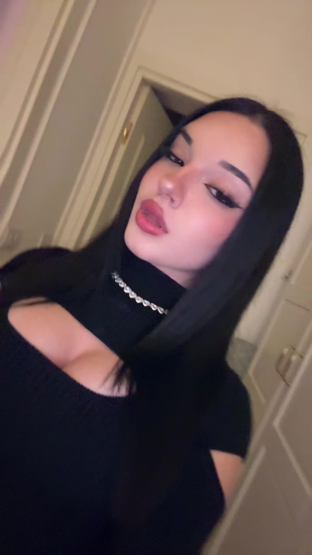 @𝑳𝑰𝑨🪷