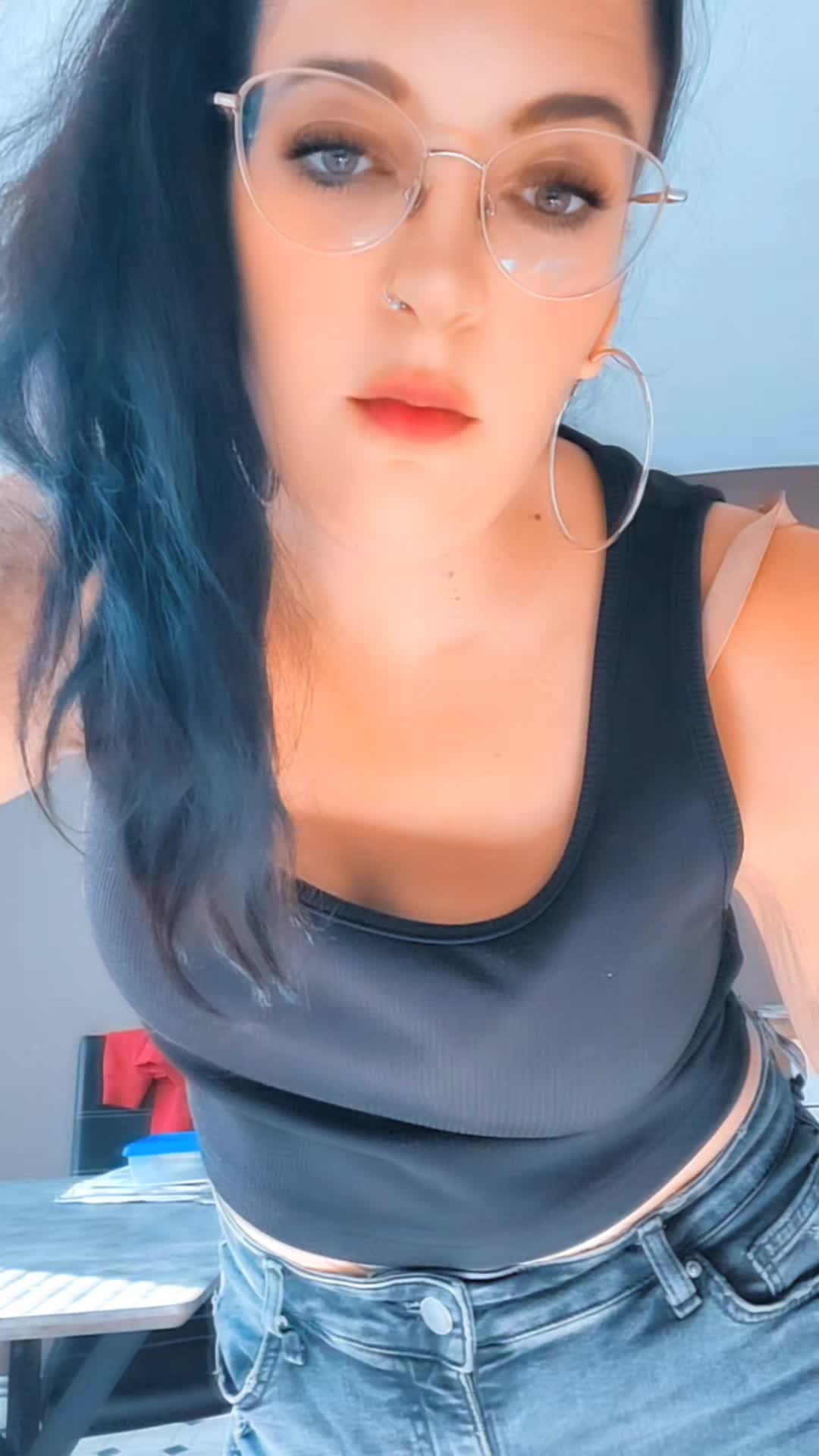 @Королева Хаоса ✌️