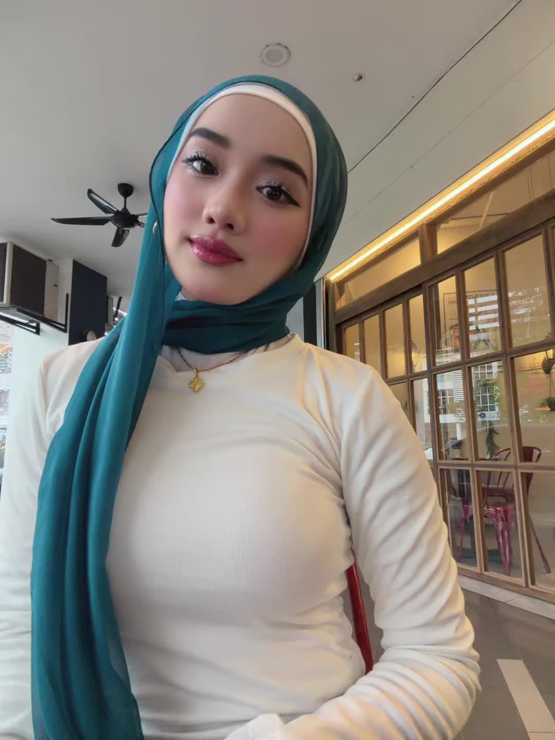 @afeesyaa