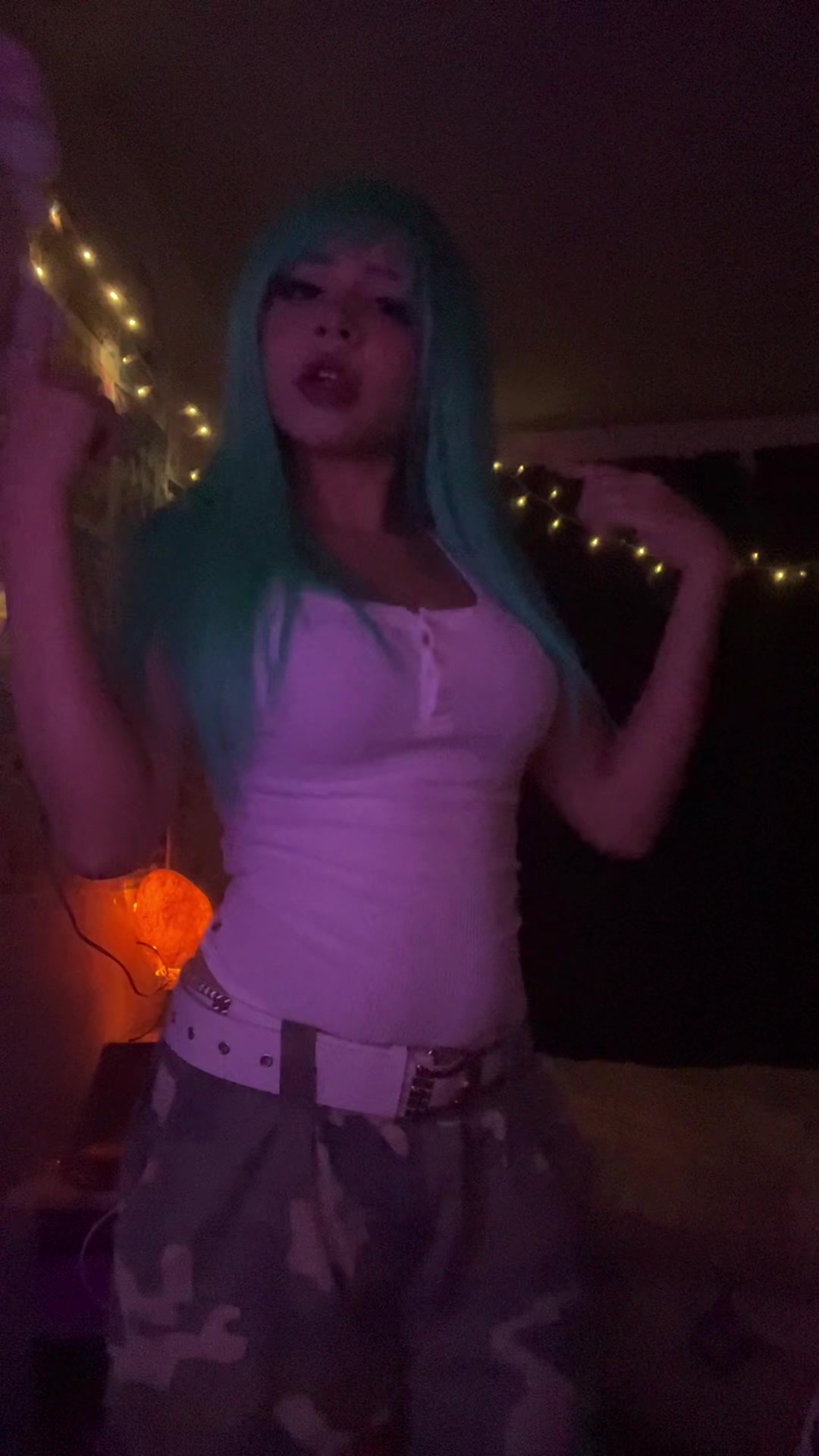 @Alice•