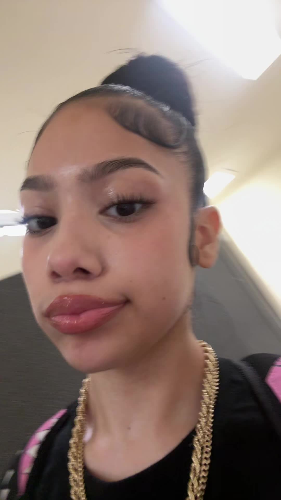 @Plsscrollifykme