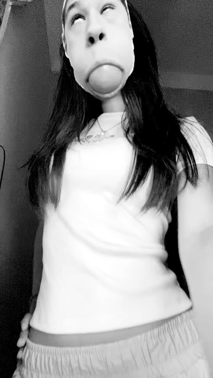 @SouYingg.