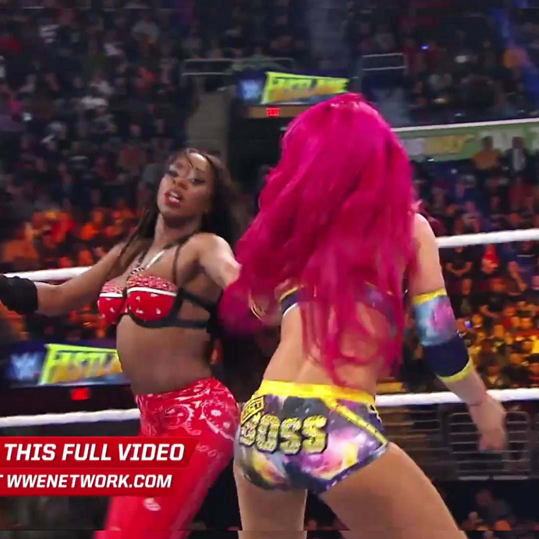 @WWE Fastlane 2016
