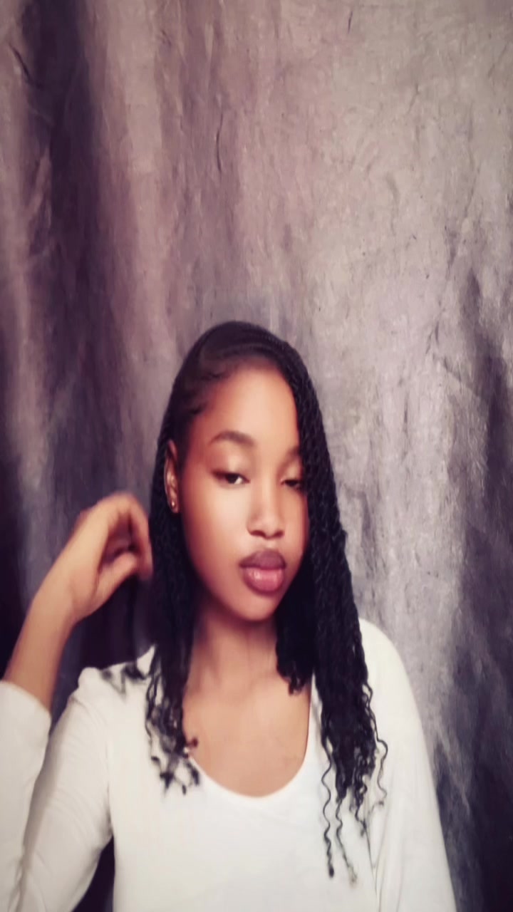@Zainab💕😝