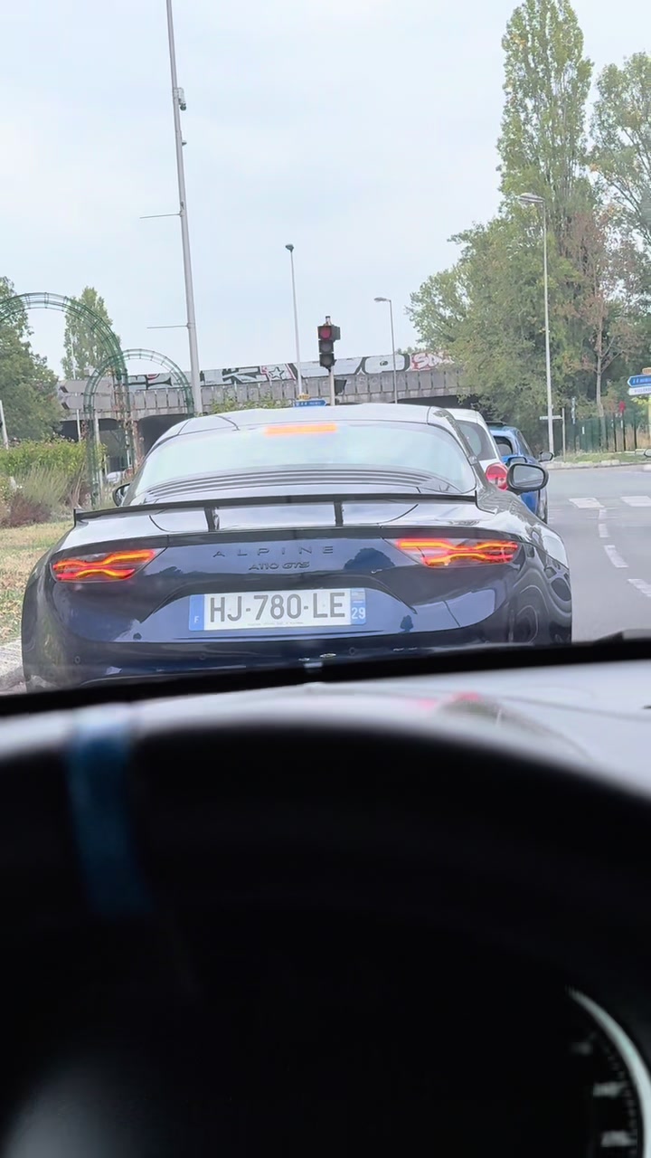 @Les Passionnés de la Voiture