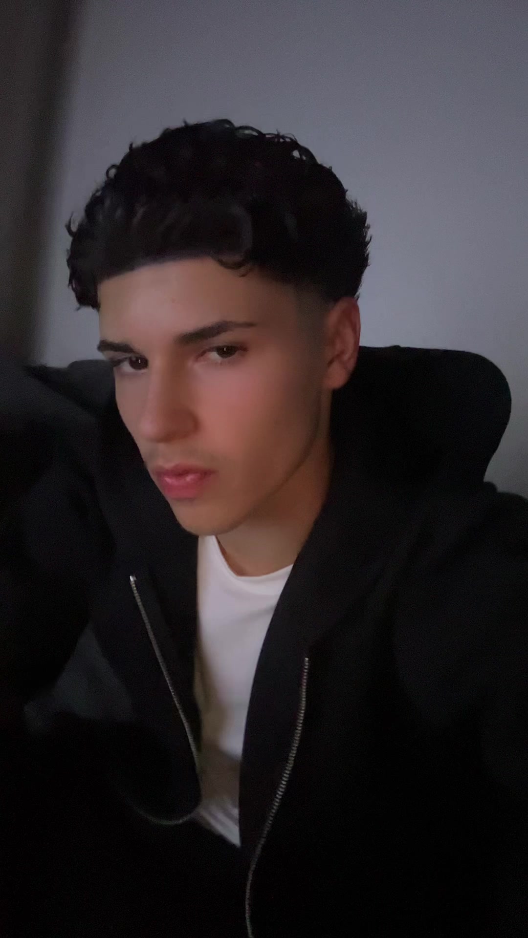 @LA🇦🇱