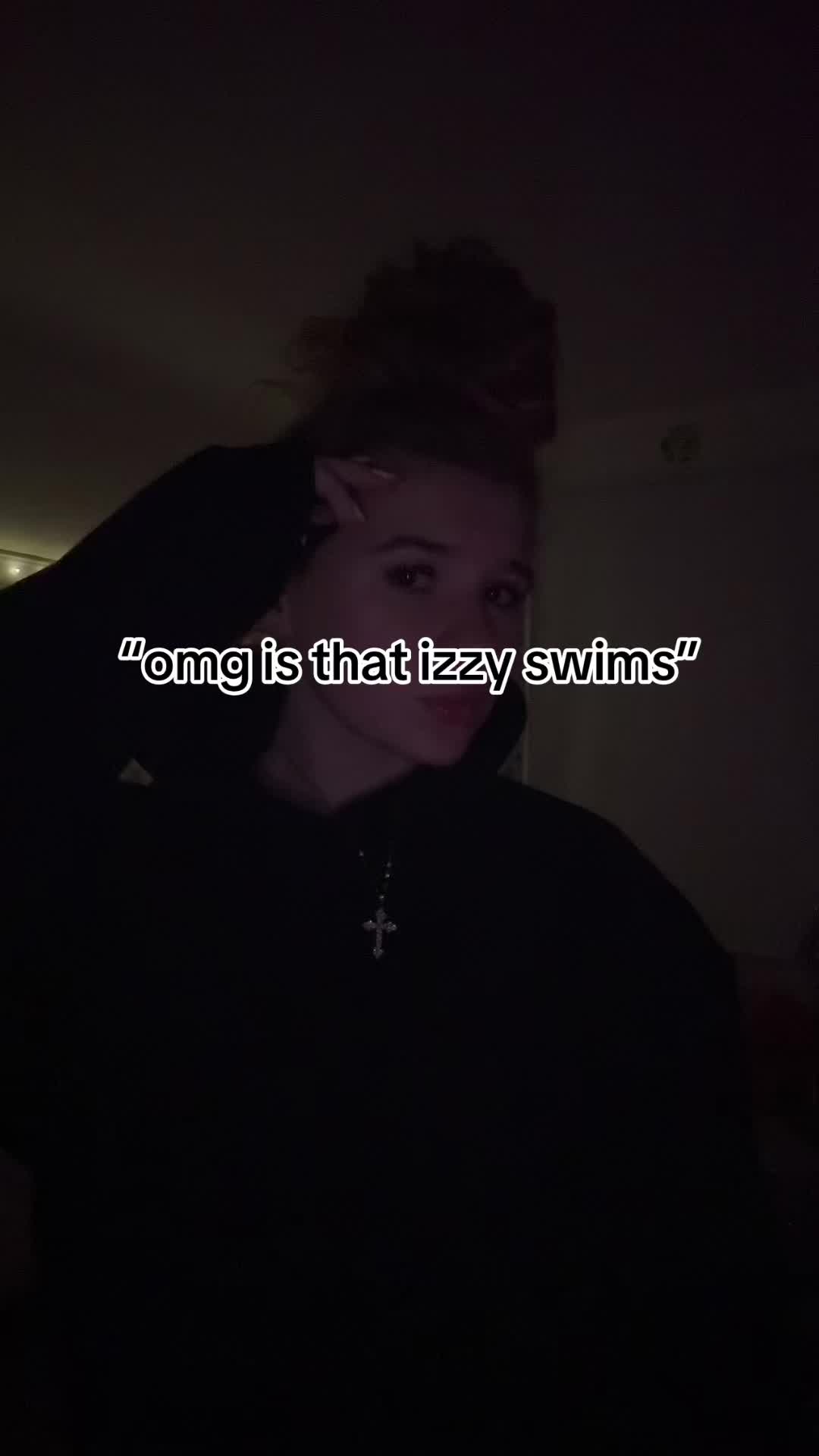 @izzy_swimss