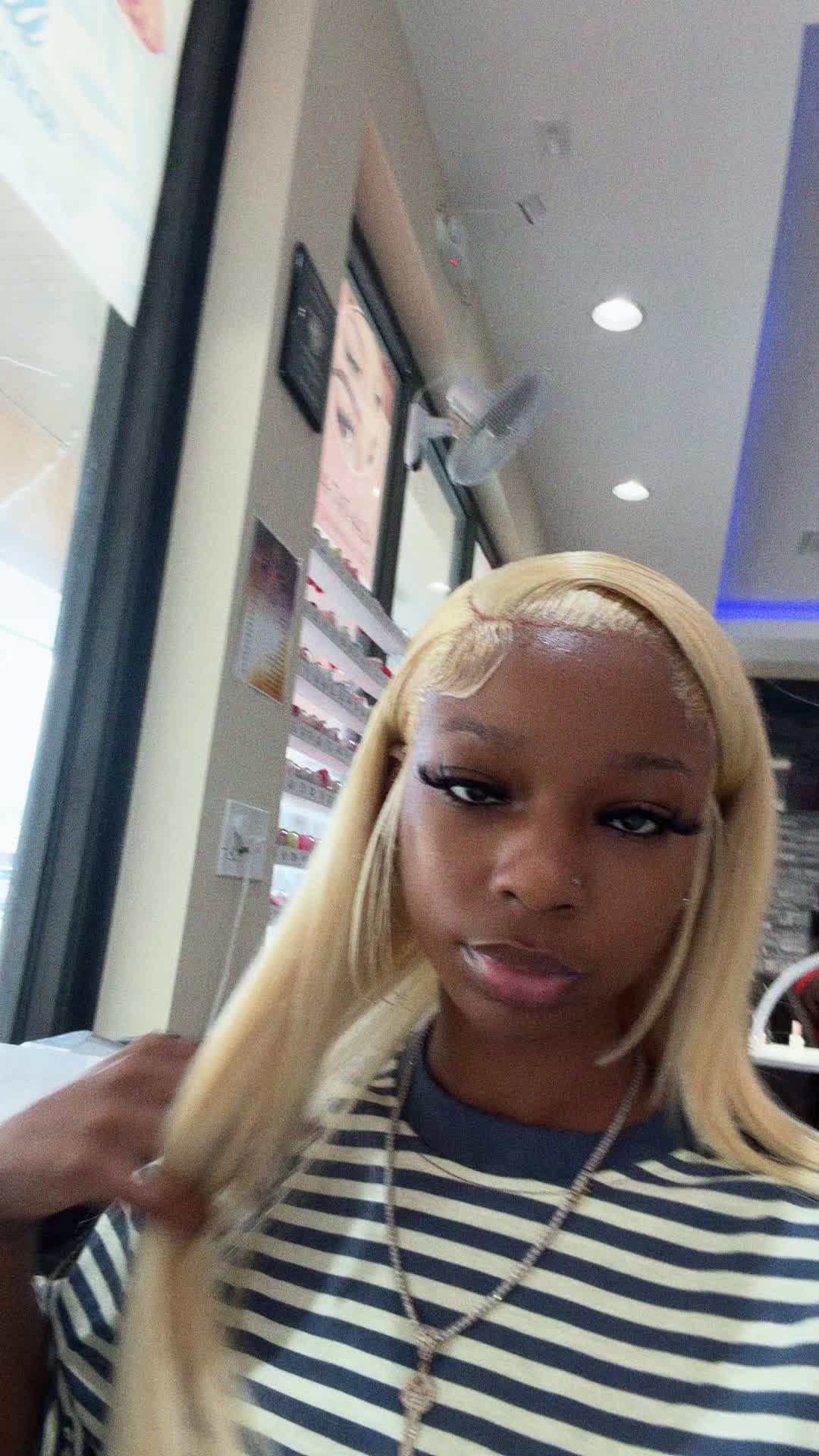@The prettiest troll ๐ง ๐๐