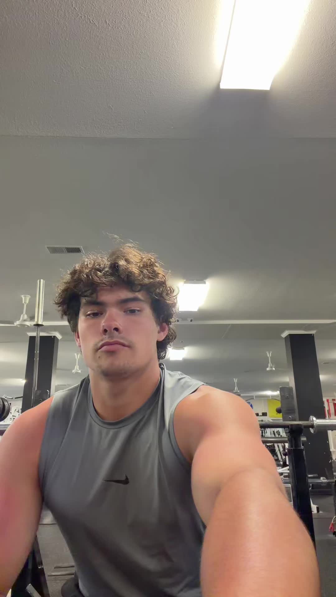 @💪 Pierre Lifting 💪