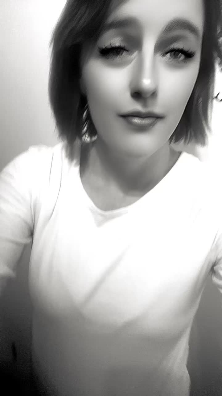 @꧁༒★𝕰𝖑𝖑𝔂★༒꧂