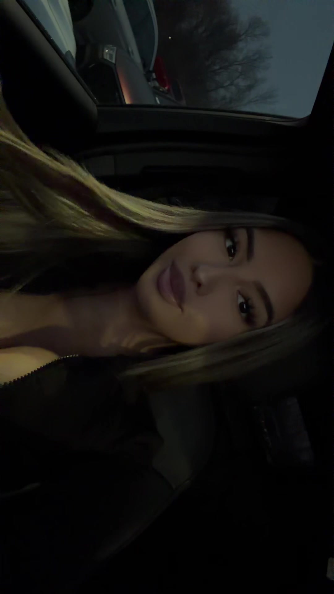 @Eliana ᥫ᭡