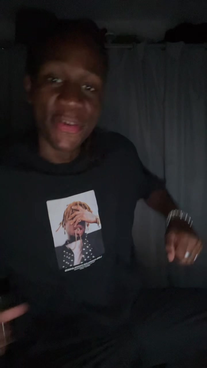 @C H V V R L I T O_
