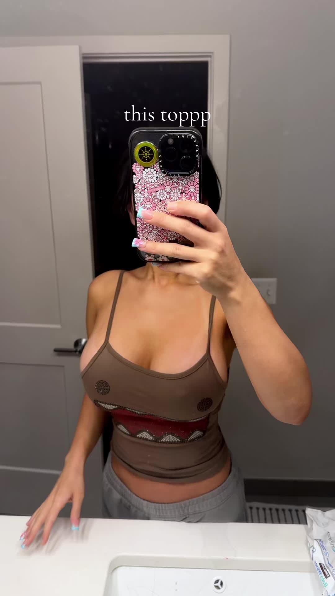 @Pheena (women's page)