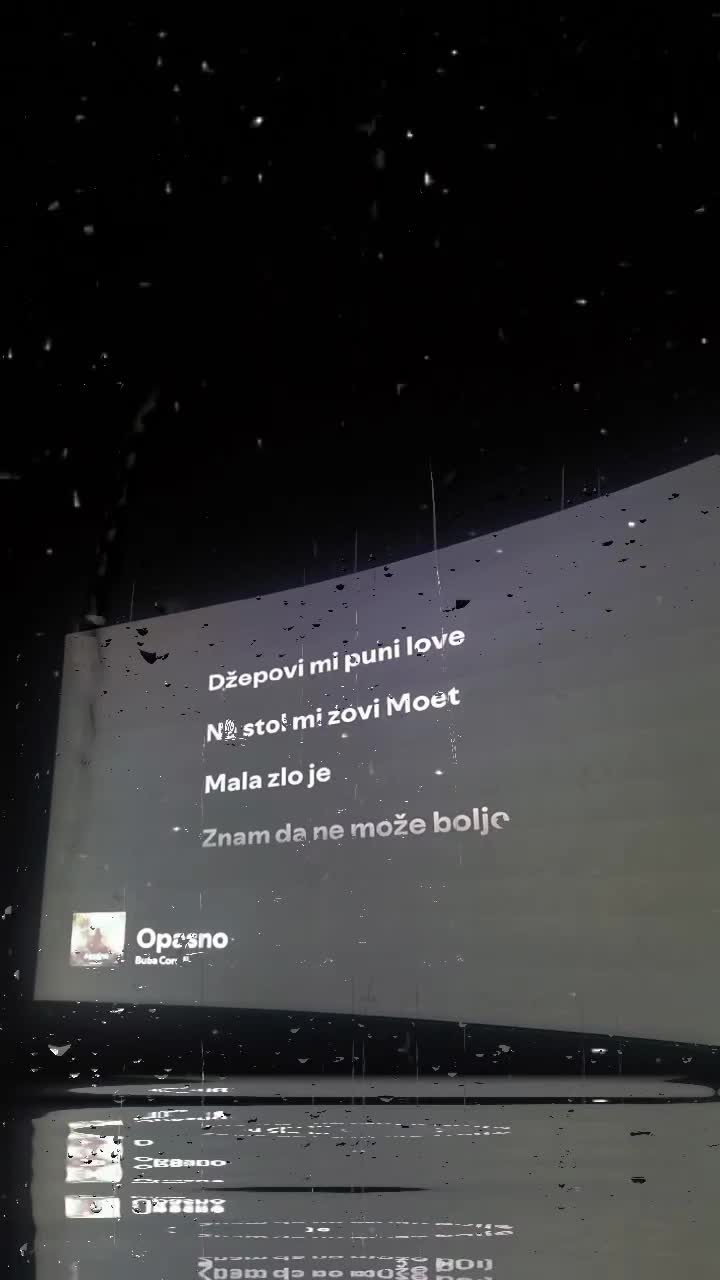 @👾
