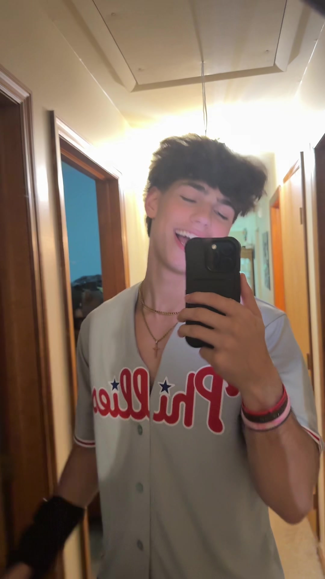 @AJ 🪿