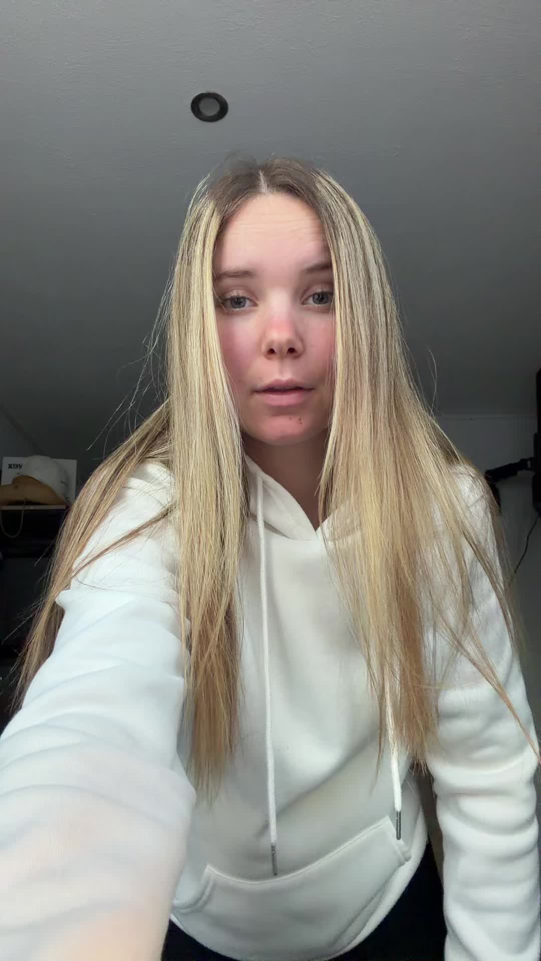 @Lena.pltdr