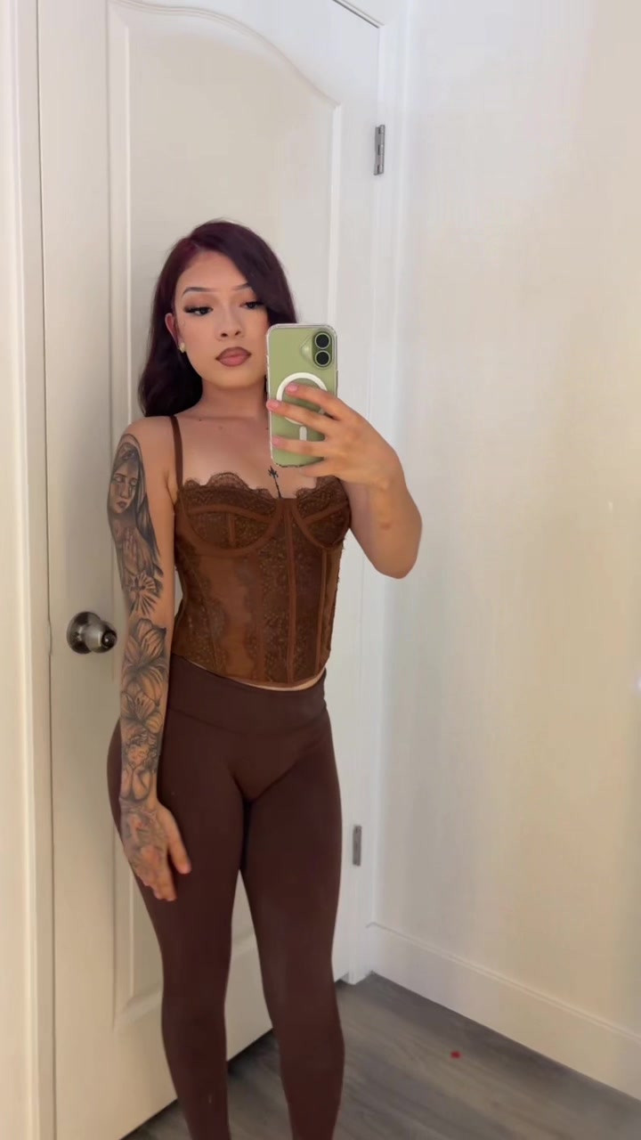 @lesvxoxo