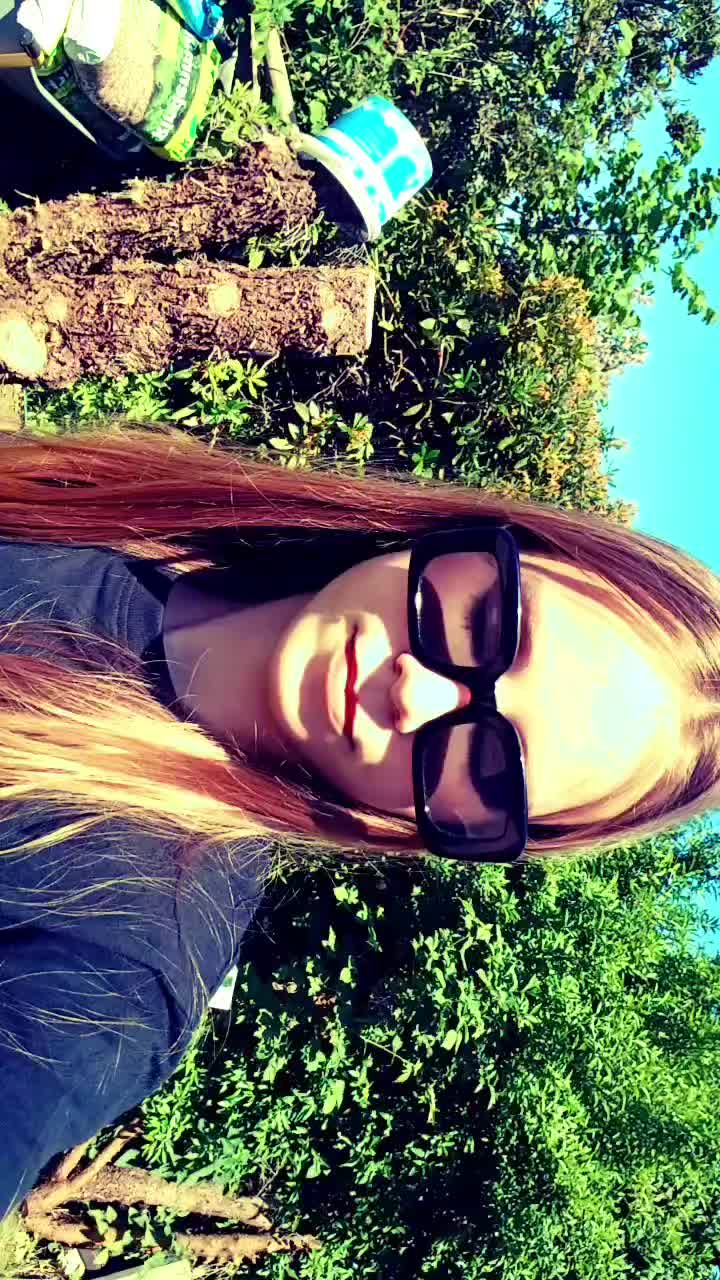 @...