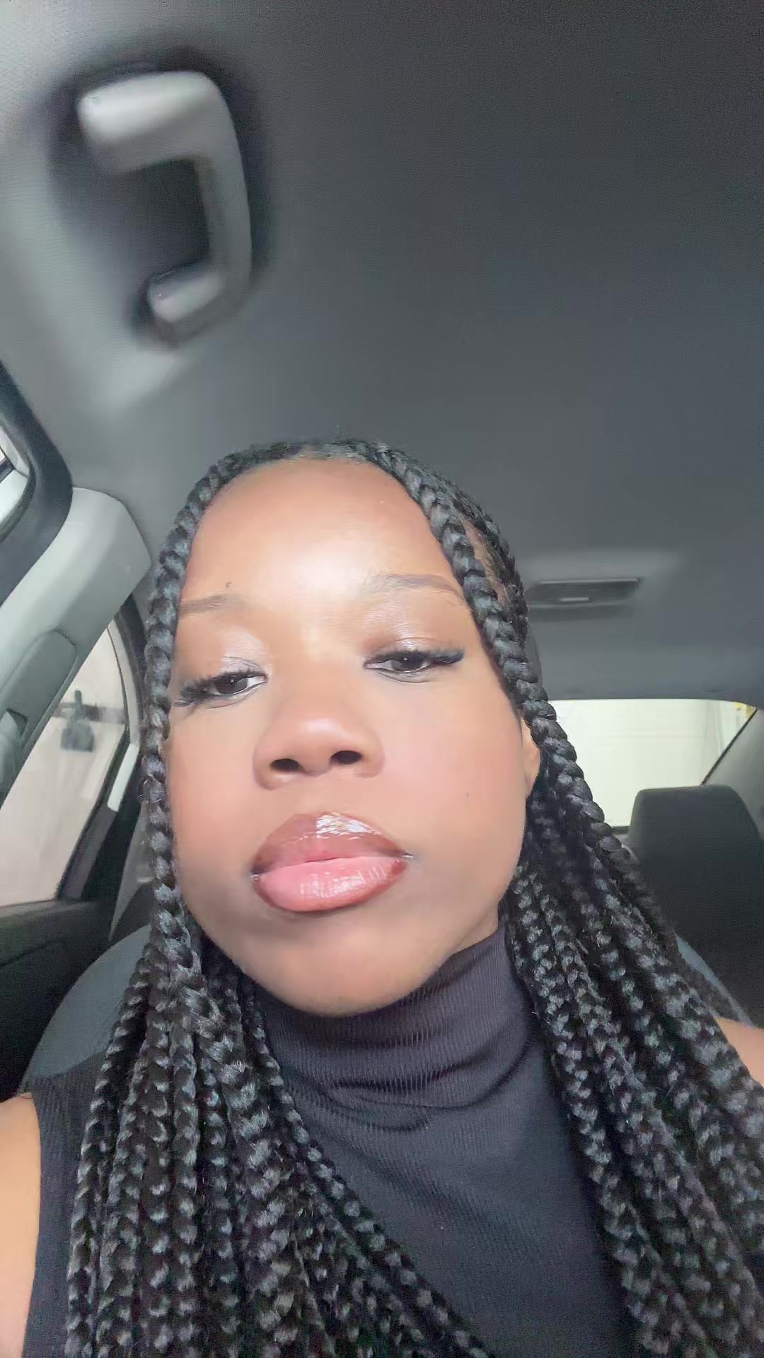 @_vaniq