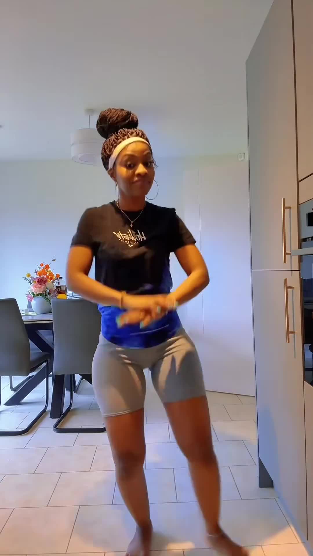 @devanhendrick