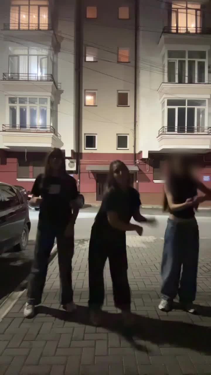 @b1chenovva