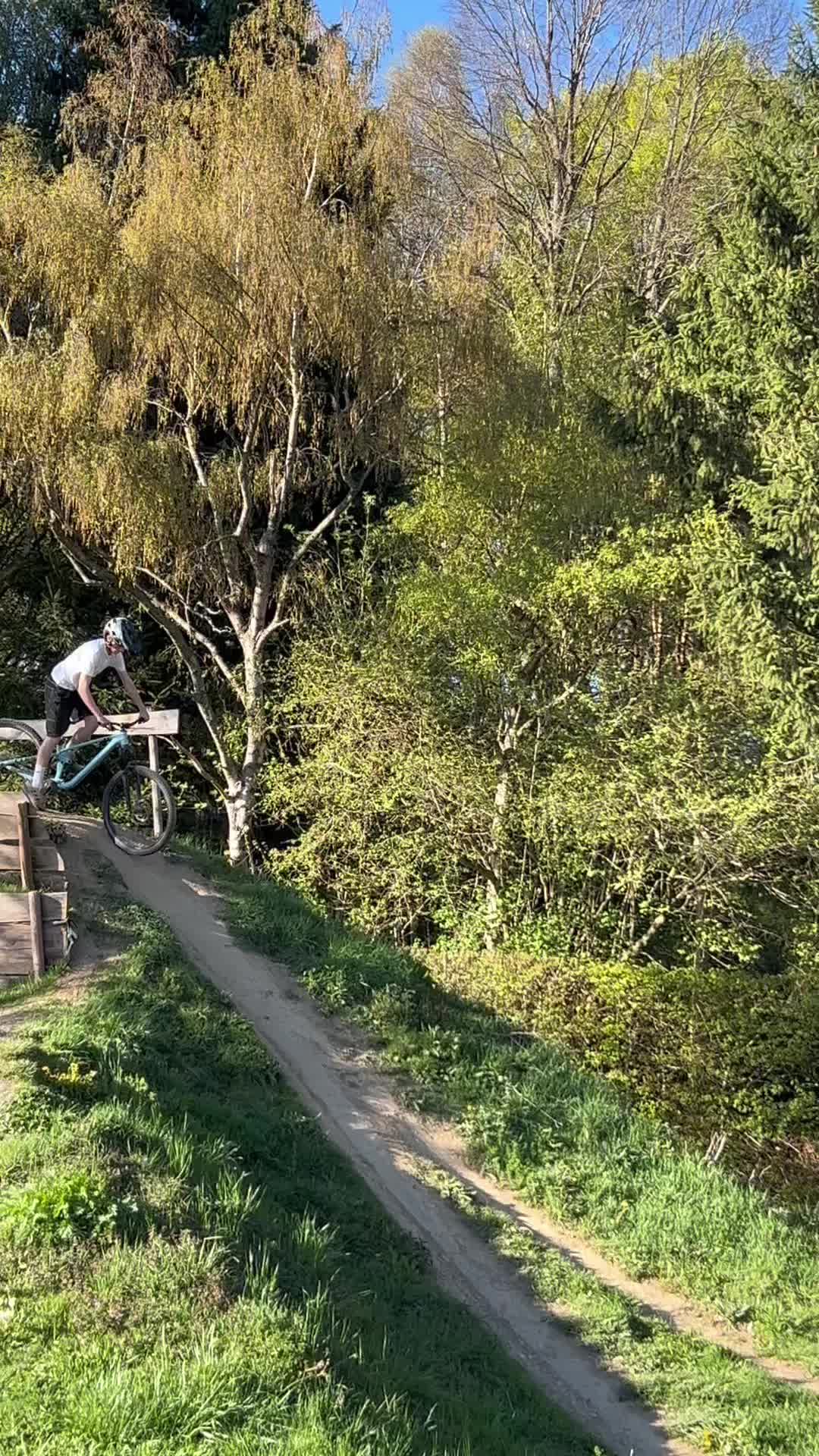 @Julian_on_cube2