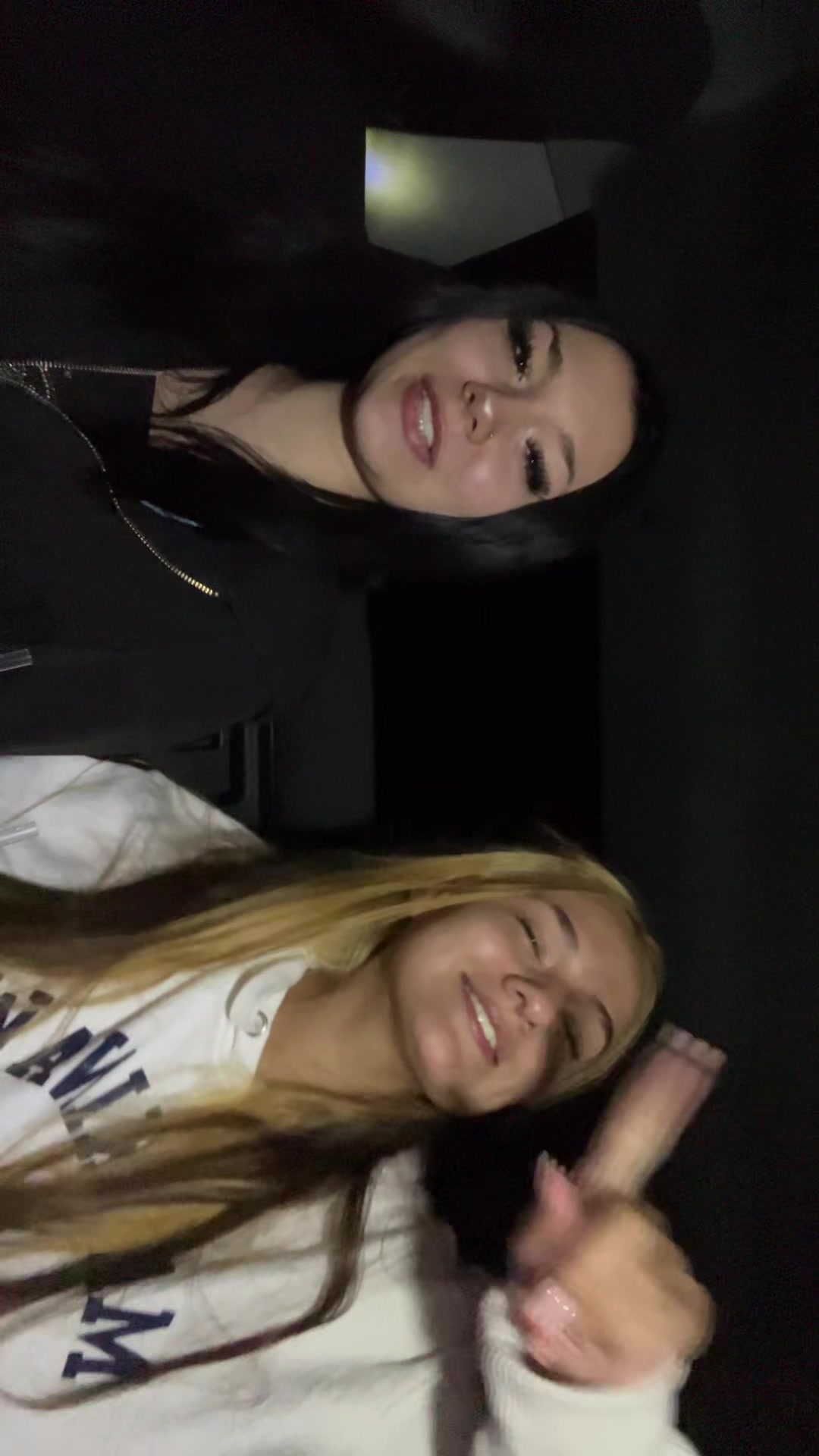 @Alexis