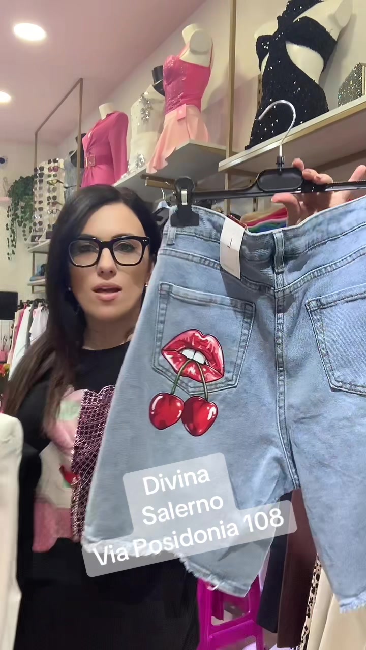 @Divina_abbigliamento Salerno