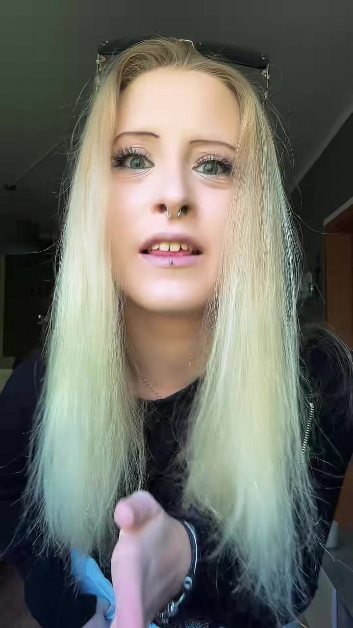 @𝑩𝒍𝒐𝒏𝒅𝒊