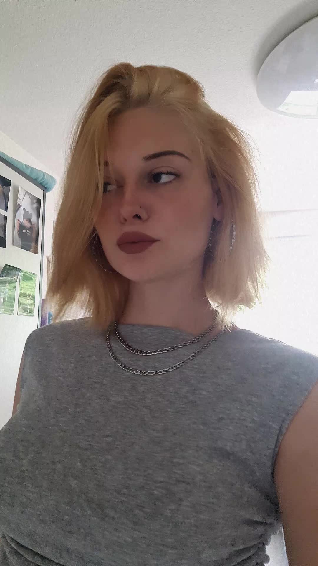 @Lara