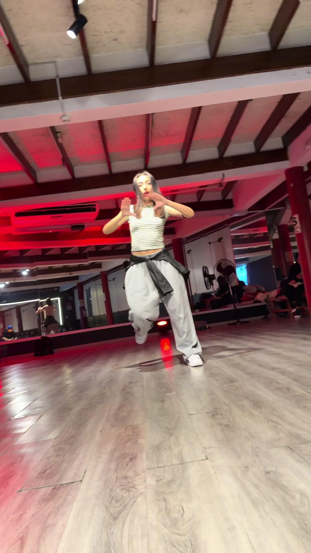 @X FORCE - ESCUELA DE BAILE